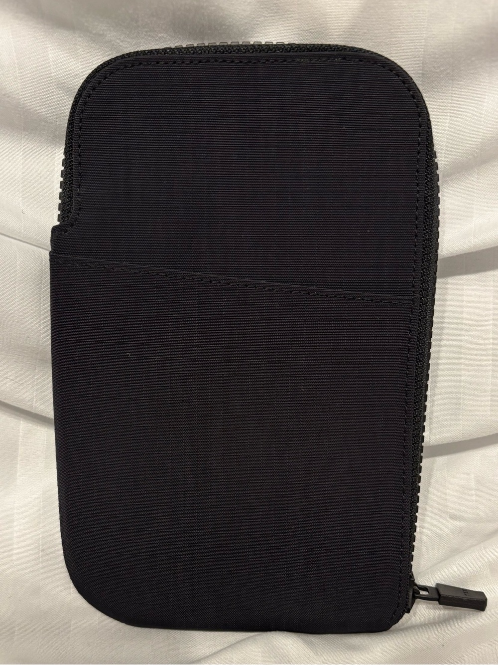 Alpaka Zip Card Pouch - Black NWOT